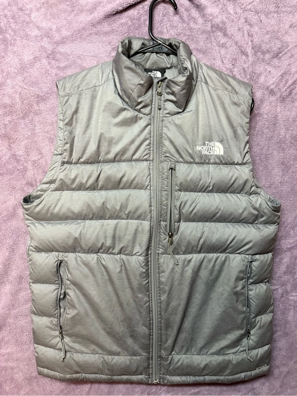 The North Face Men's Light Gray Insulated Puffer Vest
